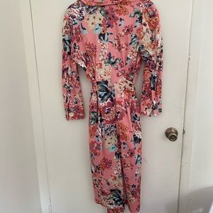Never worn zara dress in perfect condition!